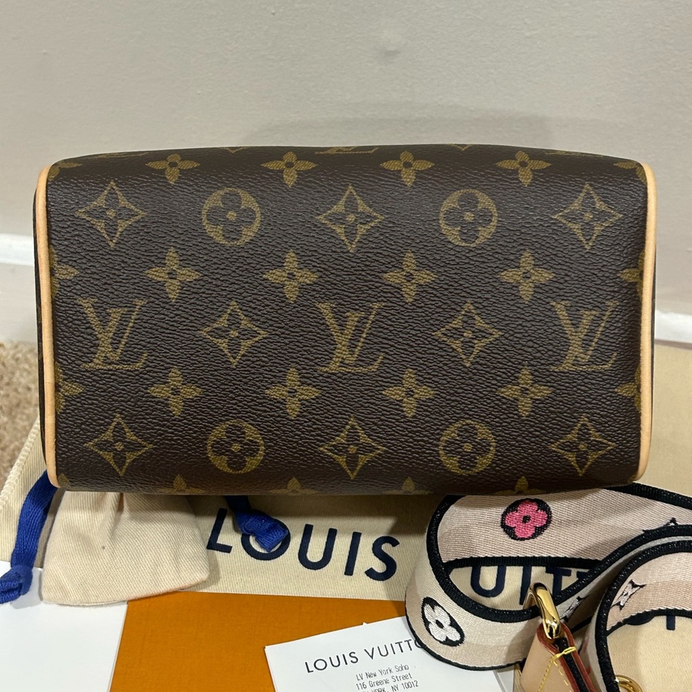 Louis Vuitton Speedy 20 - Picture 10 of 16